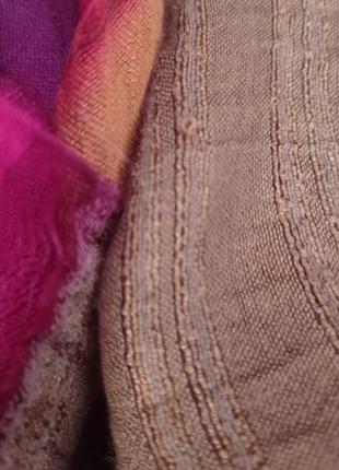 Яркий шарф из дикого шелка6 фото