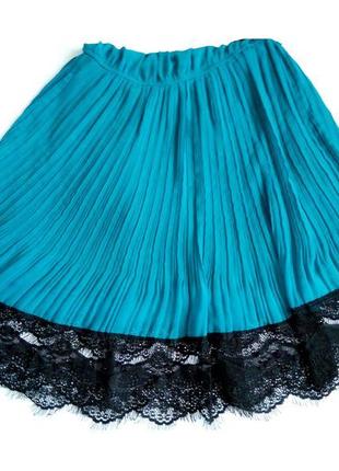 Легкое голубое шифоновое платье с кружевом2 фото