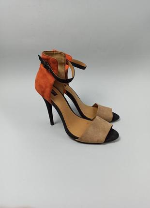 Туфлі, босоніжки zara розмір 38 (24,7 див.)