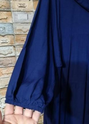 Длинное платье ярусами с капюшоном и карманами в стиле бохо10 фото