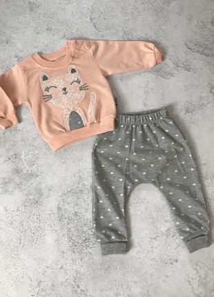 Костюм для дівчинки