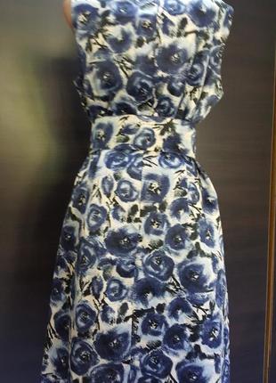 Элегантное новое  платье от    "h&m "    румыния    40 разм.2 фото