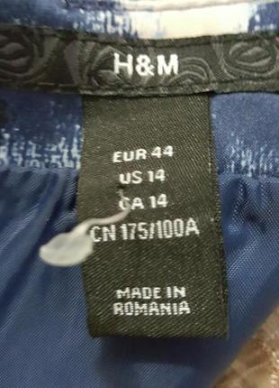 Элегантное новое  платье от    "h&m "    румыния    40 разм.3 фото