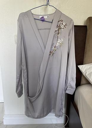 Missguided платье серое, сатин-атлас