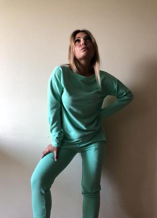 Спортивный костюм3 фото