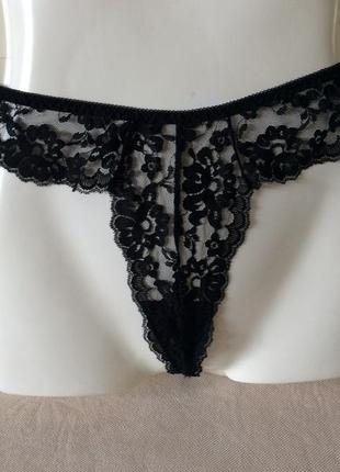 Кружевные трусики-стринги р. 36/38