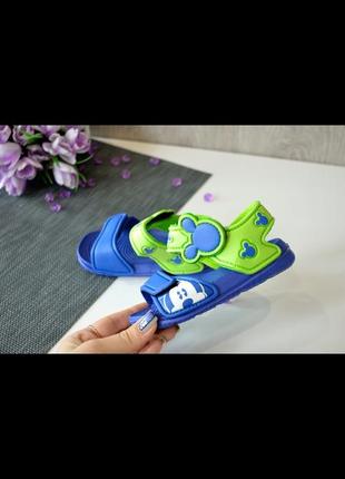 Легкие и удобные сандали