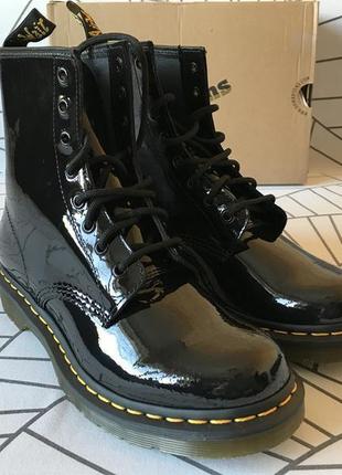 Крутые женские ботинки dr. martens 1460 patent leather  us9, 41eur, 26cm