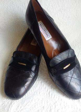 Кожаные стеганые туфли от бренда valleverde (италия)