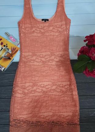 Персиковое летнее кружевное платье soprano м4 фото