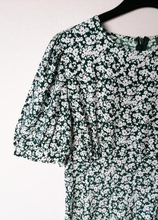 Нежное платье в цветочный принт3 фото