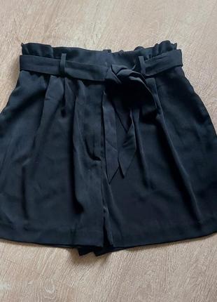 Черные базовые женские шорты с высокой талией с поясом h&m4 фото