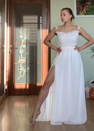 Белое свадебное пляжное платье