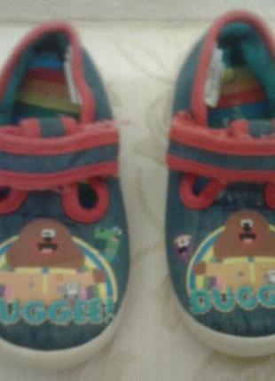 Продам текстильные туфли,стелька 13,5 см,цена 70 грн