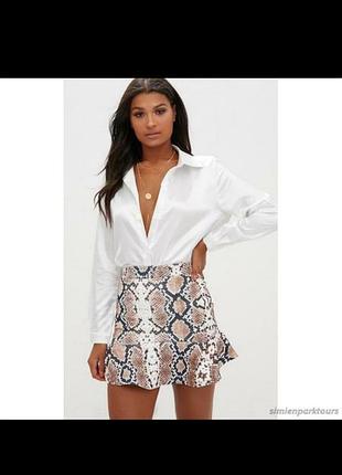 Нова трендова спідниця спідниця з зміїним принтом prettylittlething