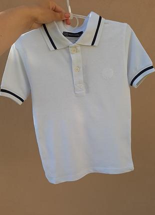 Крута біла футболка поло на гудзиках хлопчику