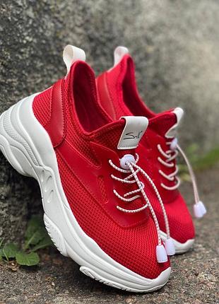 Червоні Кросівки жіночі
