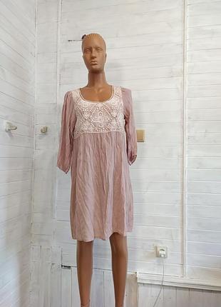 Красивое нюдовое лёгкое летнее платье туника1 фото