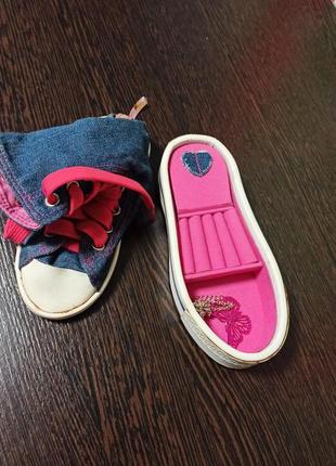 Эксклюзивная шкатулка pink heart в виде тапка, кроссовка.