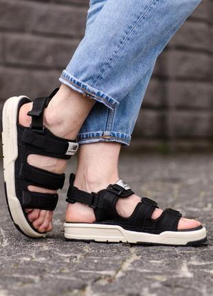 Женские летние сандали new balance caravan multi sandals black/white