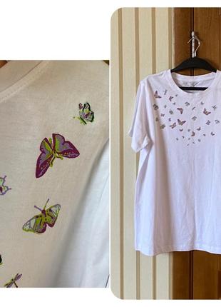 Белоснежная  хлопковая футболка с бабочками 🦋1 фото