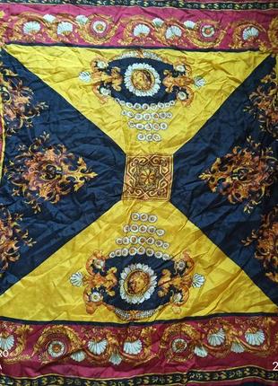 Шовковий хустку в стилі версаче