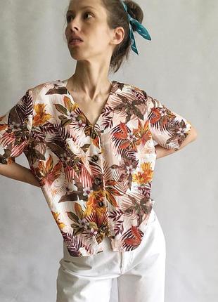 Блуза в тропічний принт
