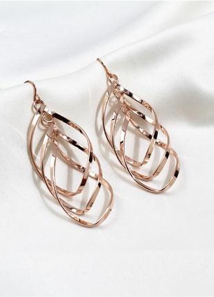 Серьги длинные золотистые спираль брендовая бижутерия купить недорого