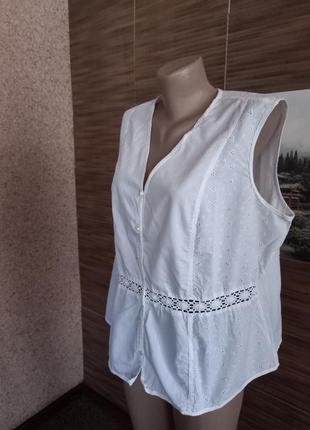 Батистовая блузка без рукавовbonita