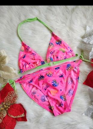 Яскравий купальник для дівчинки 10 років charles voegele.