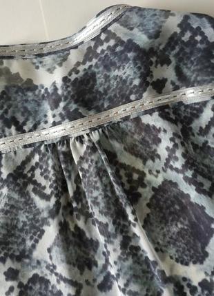 Шифоновая блуза-безрукавка в змеиный принт poools голландия6 фото