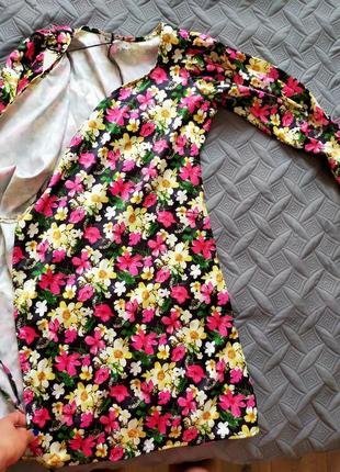 Платье на запах новое в цветочный принт9 фото