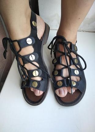 Босоніжки 39 розмір 26 см устілка