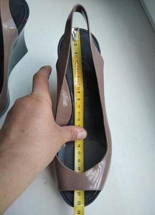 Kartell силиконовые босоножки пляжная обувь 36 размер 23,5 см стелька8 фото