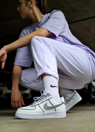 Air force 1 reflective white белые жен кие рефлективные светящиеся кроссовки найк білі жіночі рефлективні кросівки7 фото