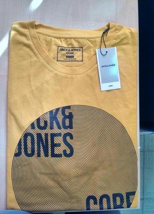 Жовта чоловіча футболка jack & jones3 фото