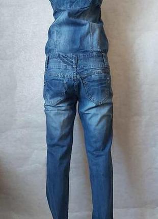 Крутий джинсовий комбінезон з заводськими затертостями і дірками, розмір с-м2 фото