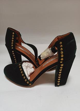 Туфли темно зеленые. брендовая обувь stock