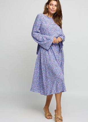 Платье длины миди из легкого штапеля