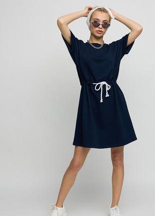 Платье в спортивном стиле из трикотажа