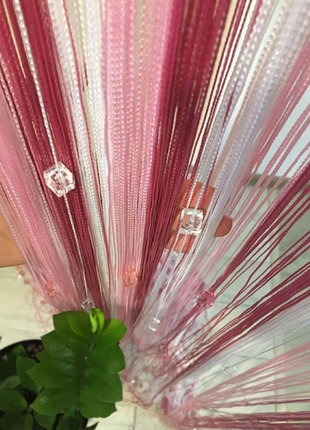 Рожеві штори-нитки веселка зі стеклярусом6 фото