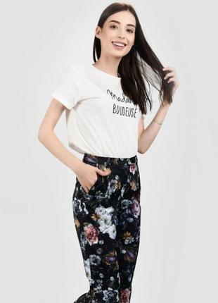 Стильные брюки в цветы  h&m, 40 размер9 фото
