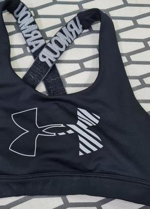 Спортивный топ under armour с перфорацией