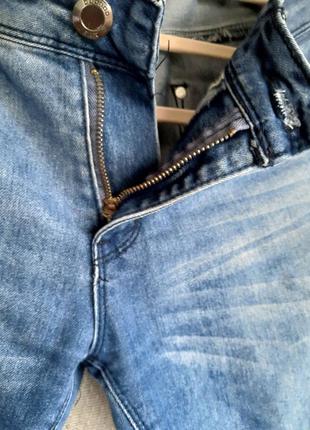 Жіночі легкі джинсові шорти , бриджі скіні. джинси 12 розмір.4 фото