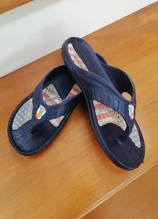 Шльопанці в'єтнамки у єтнамки шльопки