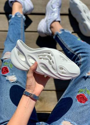 Тапки тапочки adidas yeezy foam runner ‘ararat’ шлепки2 фото