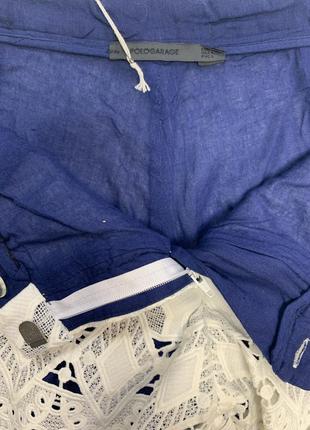 Гіпюрові жіночі шорти білого кольору на синій підкладки4 фото