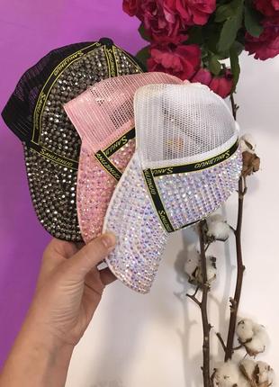 Кепка зі стразами розмір 54+