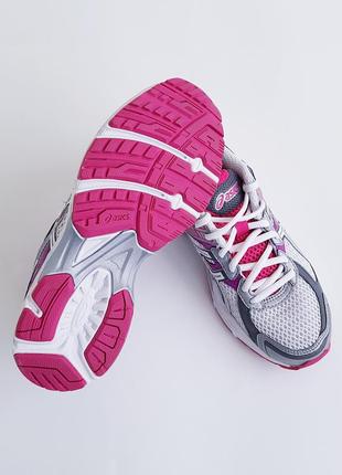 Asics trounce sale