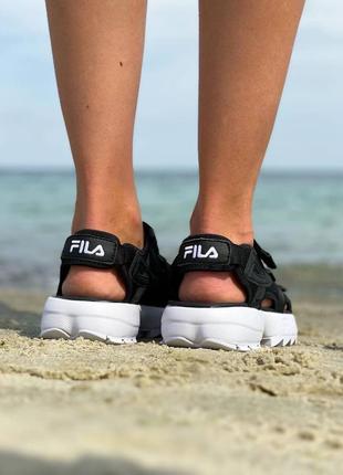 Женские сандалии fila disruptor sandal black4 фото